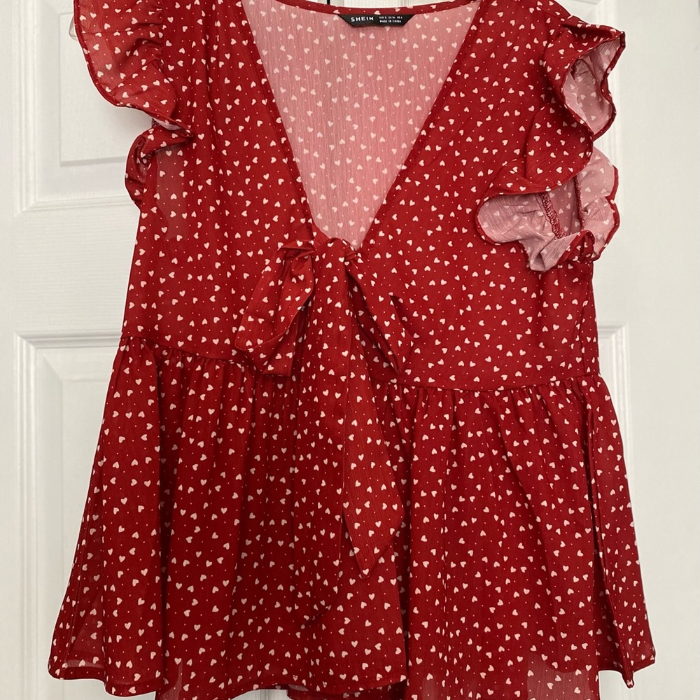 Ruffle Tie Front Heart Print Peplum Top